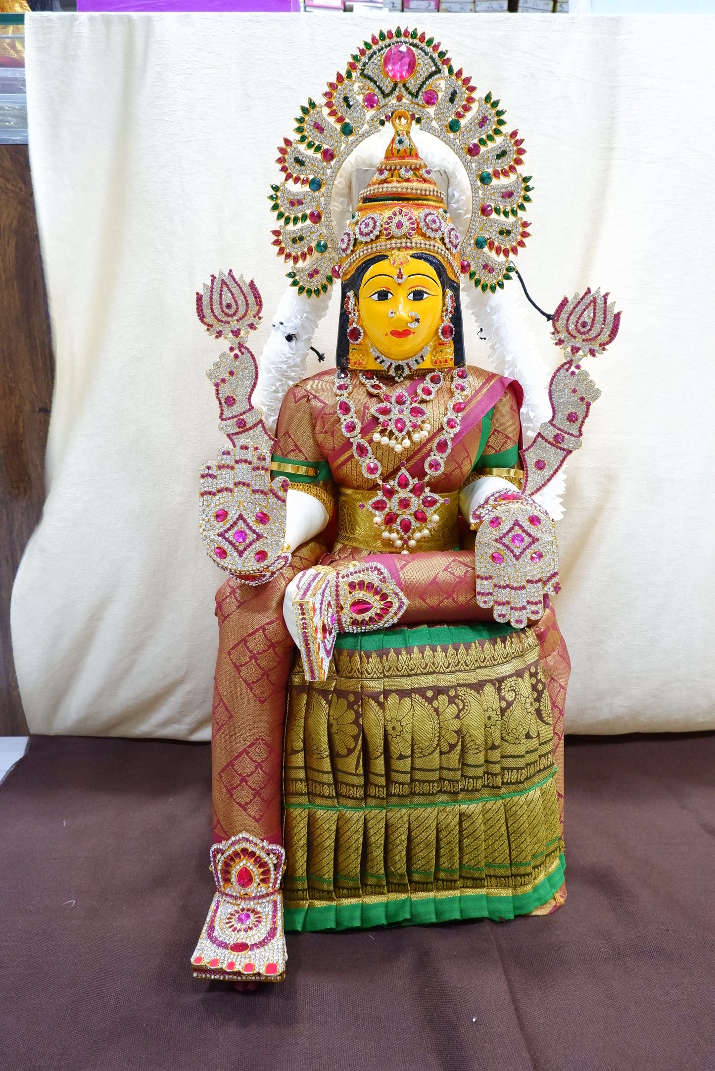 sriman ready idol vara maha lakshmi 27 inch