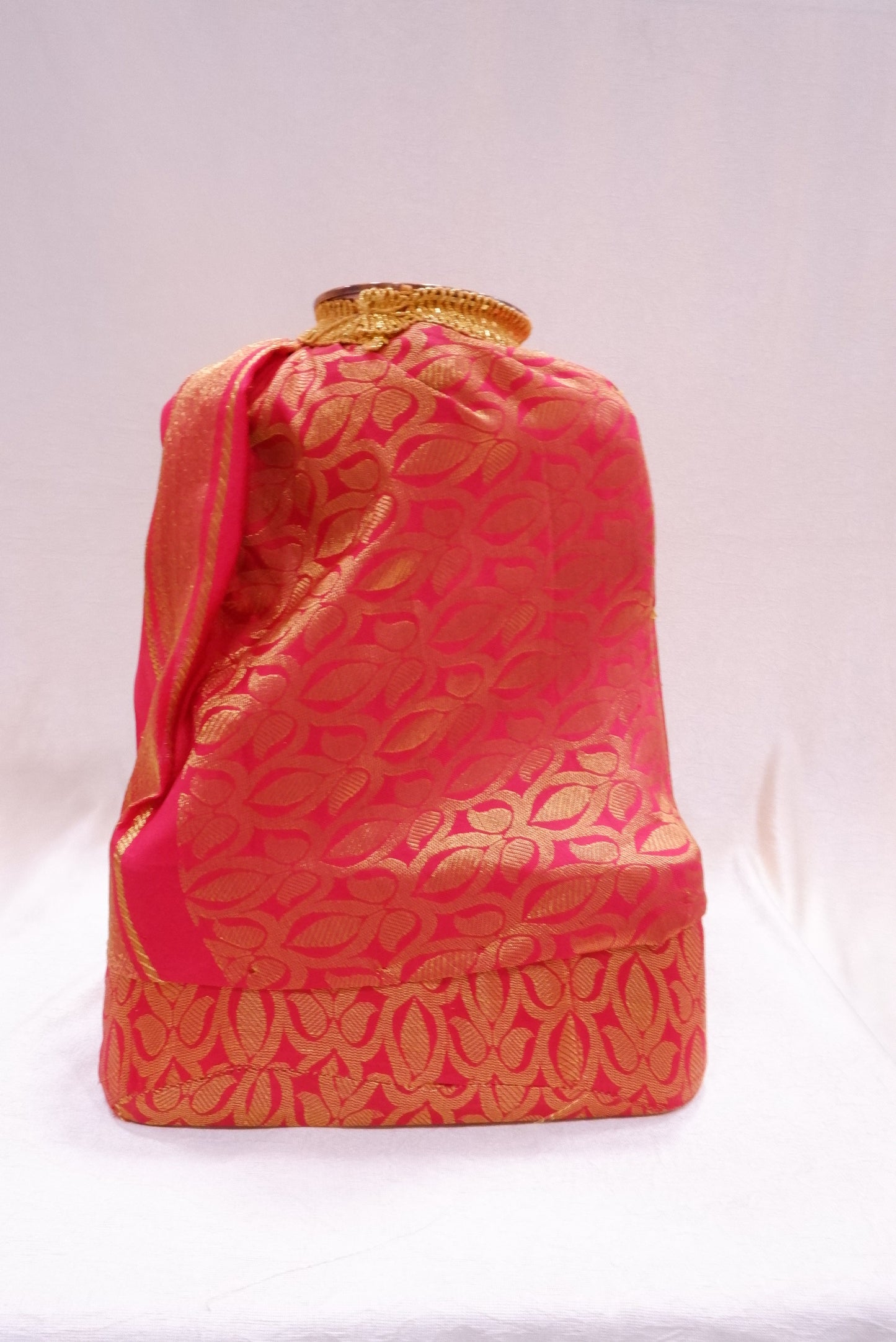 SRIMAN Stunning Gilded Varalakshmi Idol