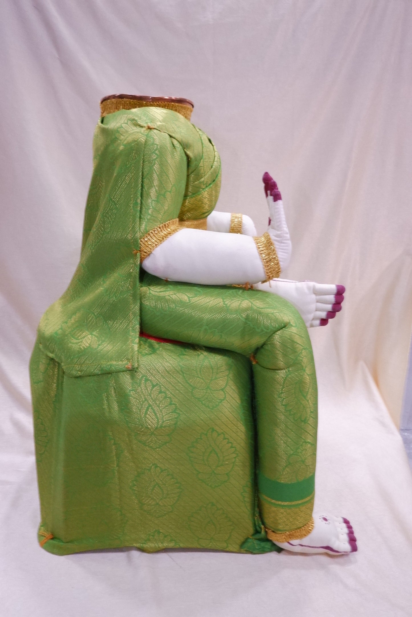 sriman classical light green vara maha lakshmi 21 inch