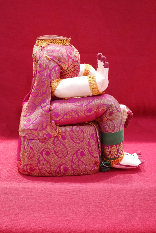 sriman lakshmi goddess dolls Ammavaru amman pooja Lakshmi 9 inches