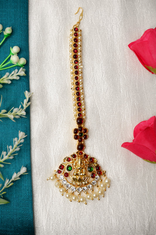 South Indian temple-style mang tika designed for Bharatanatyam dance performances