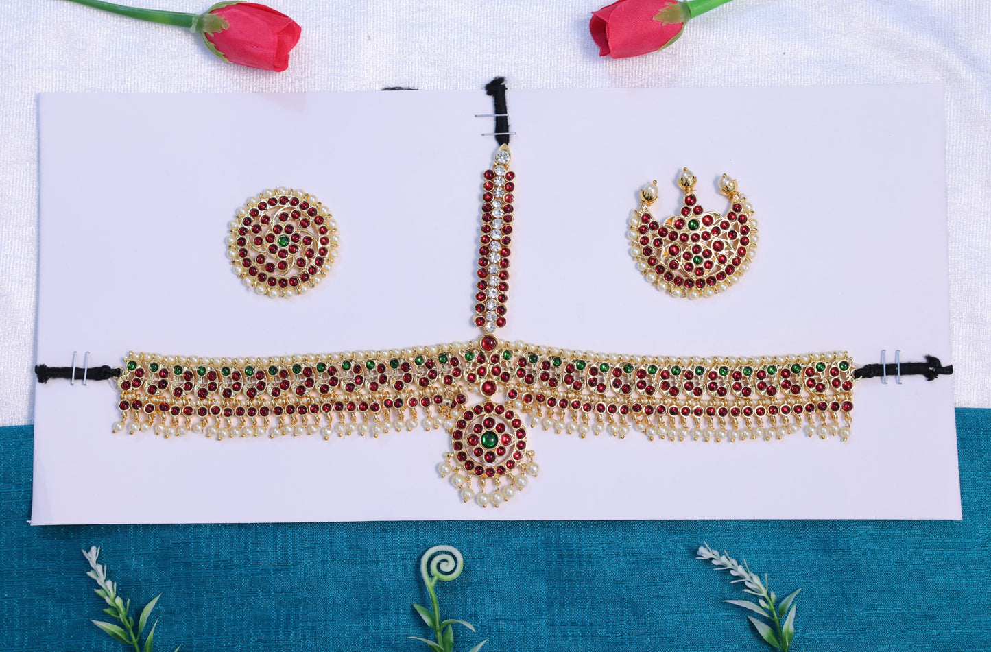Temple jewellery nethi chutti head set with kempu stones and pearl detailing for Bharatanatyam and Kuchipudi