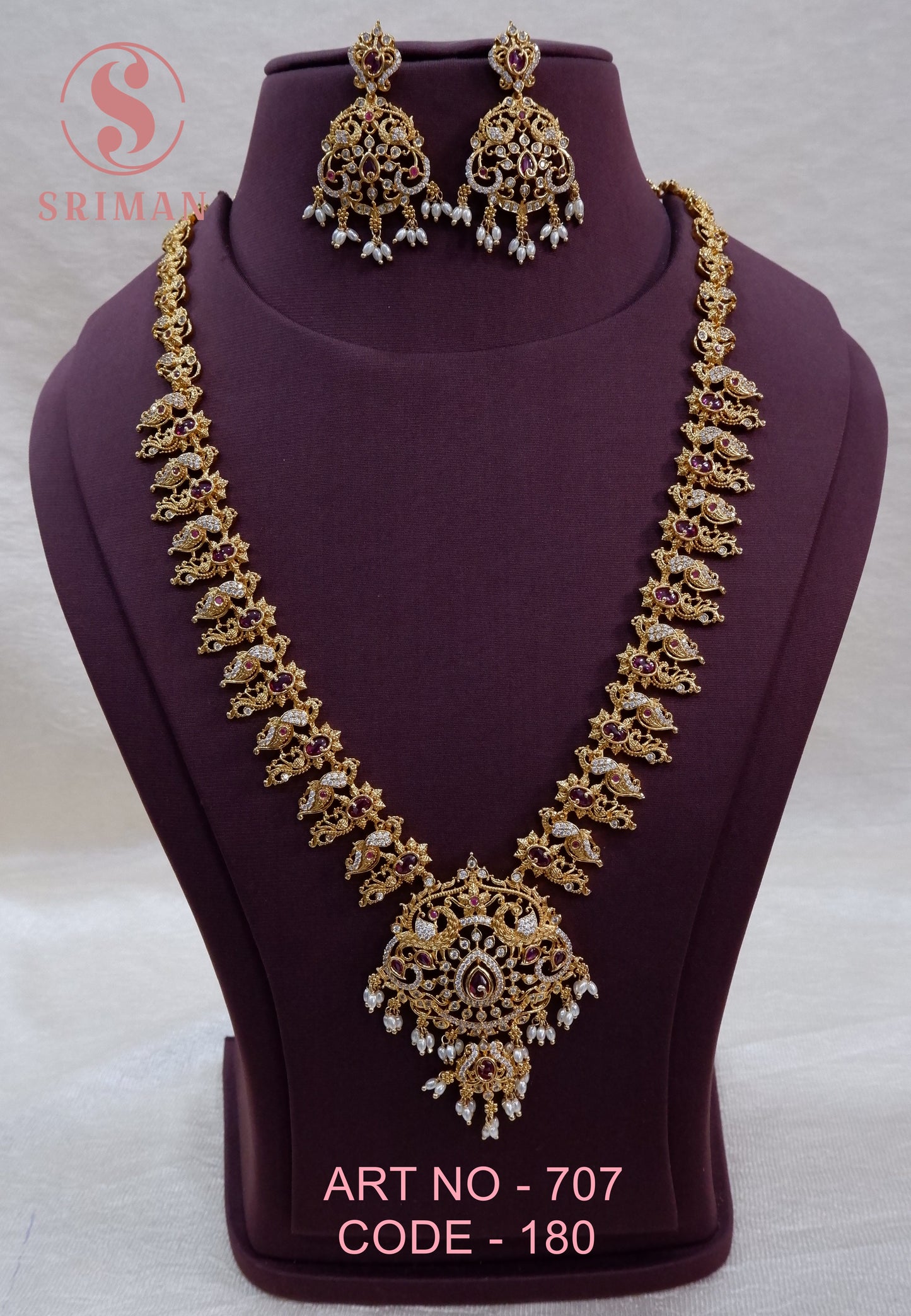 SRIMAN MAAT LONG HARAM WITH EARINGS