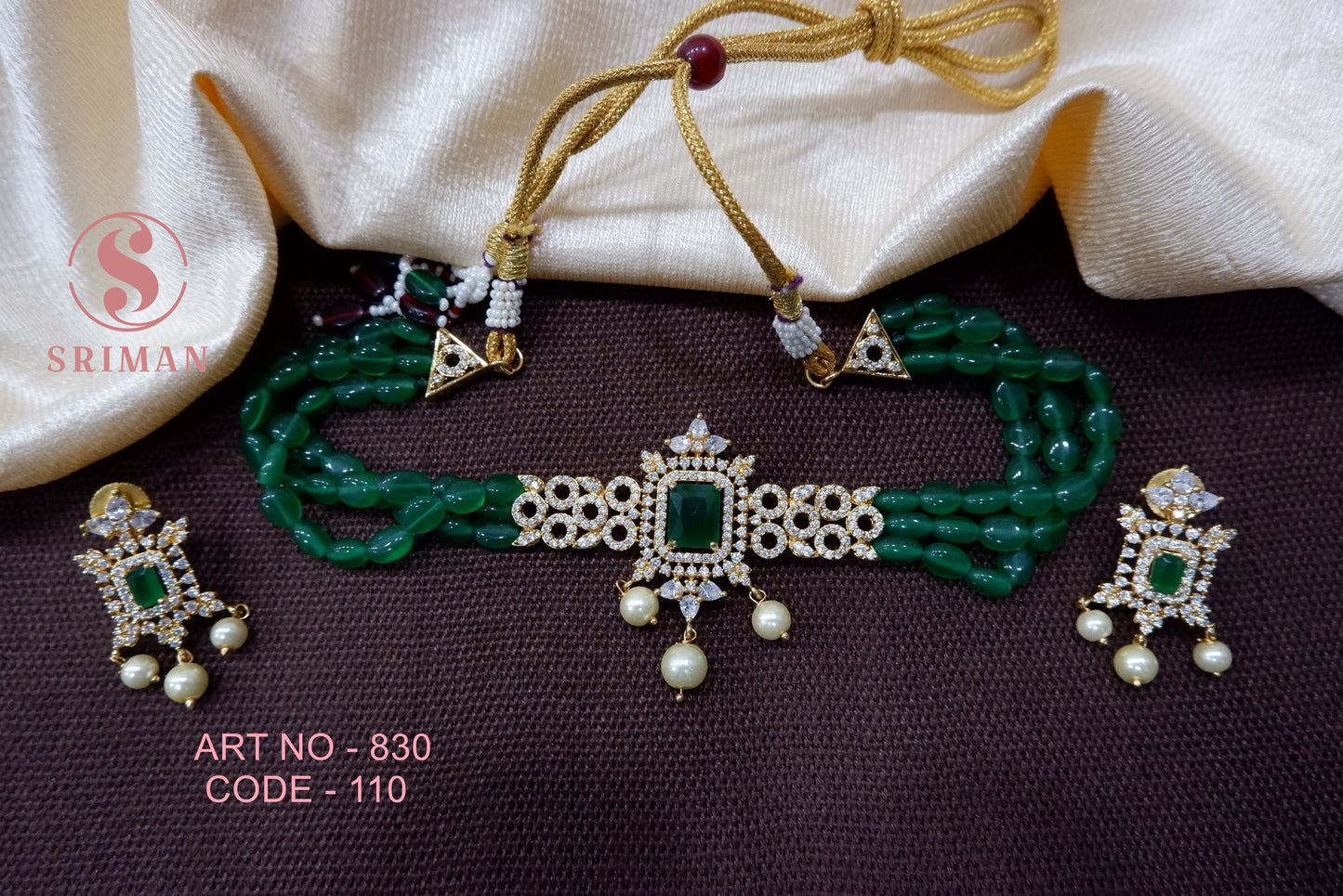 SRIMAN GREEN BEATS CHOKER WITH EARINGS