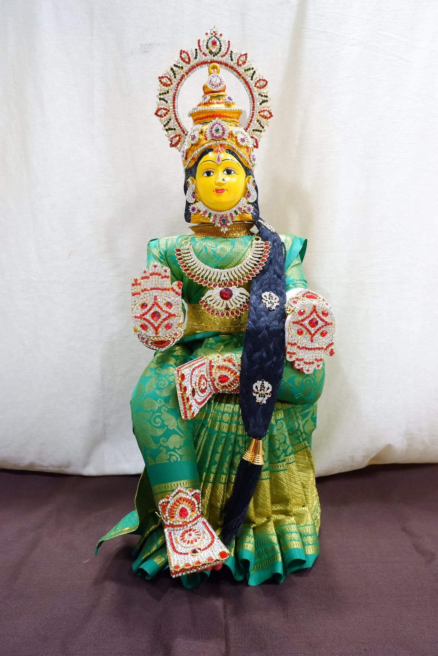 sriman ready idol with wooden stand in 25 inches