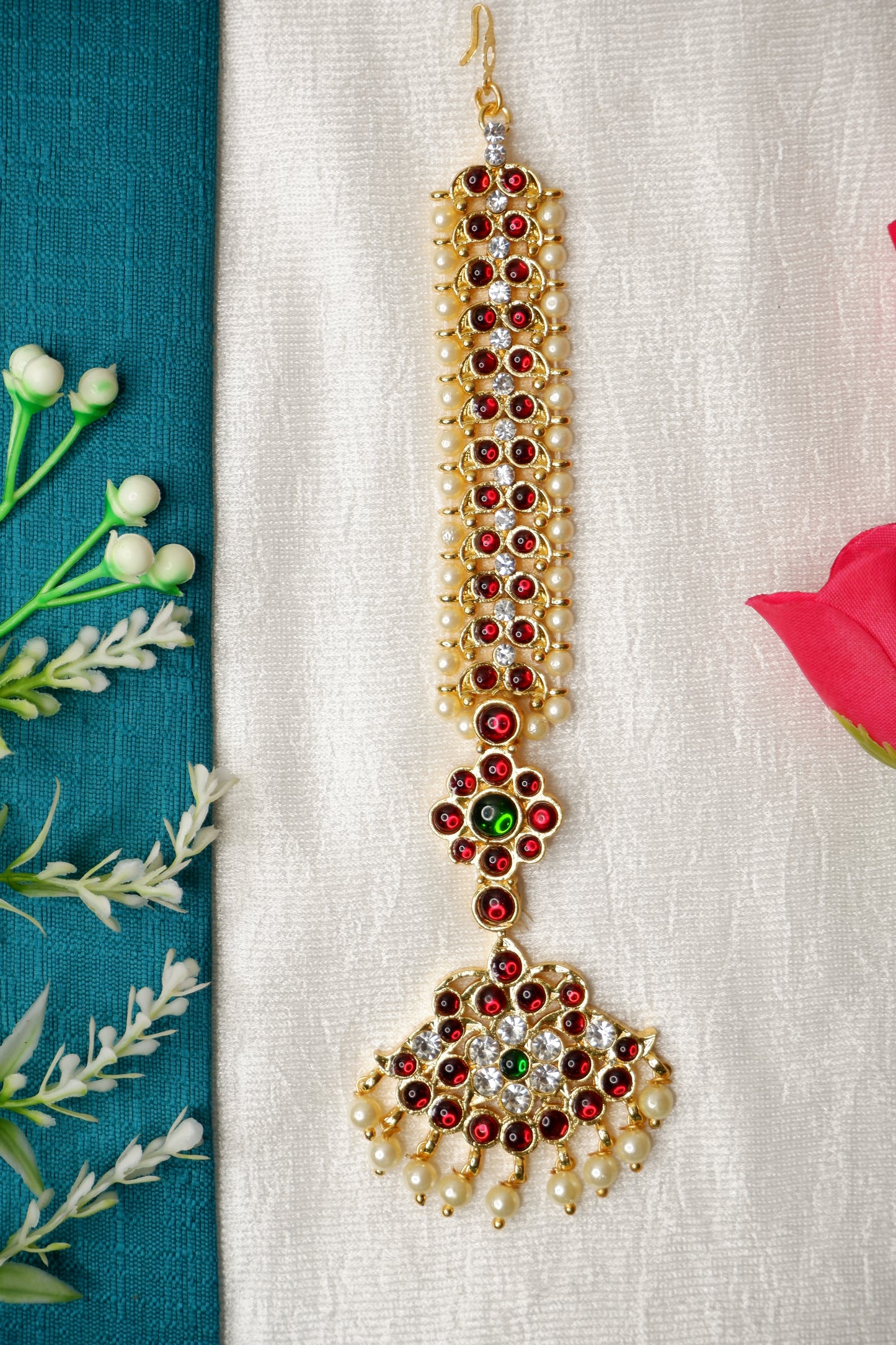 Bharatanatyam dance portrait featuring nethi chutti, nose ring, and traditional silk attire