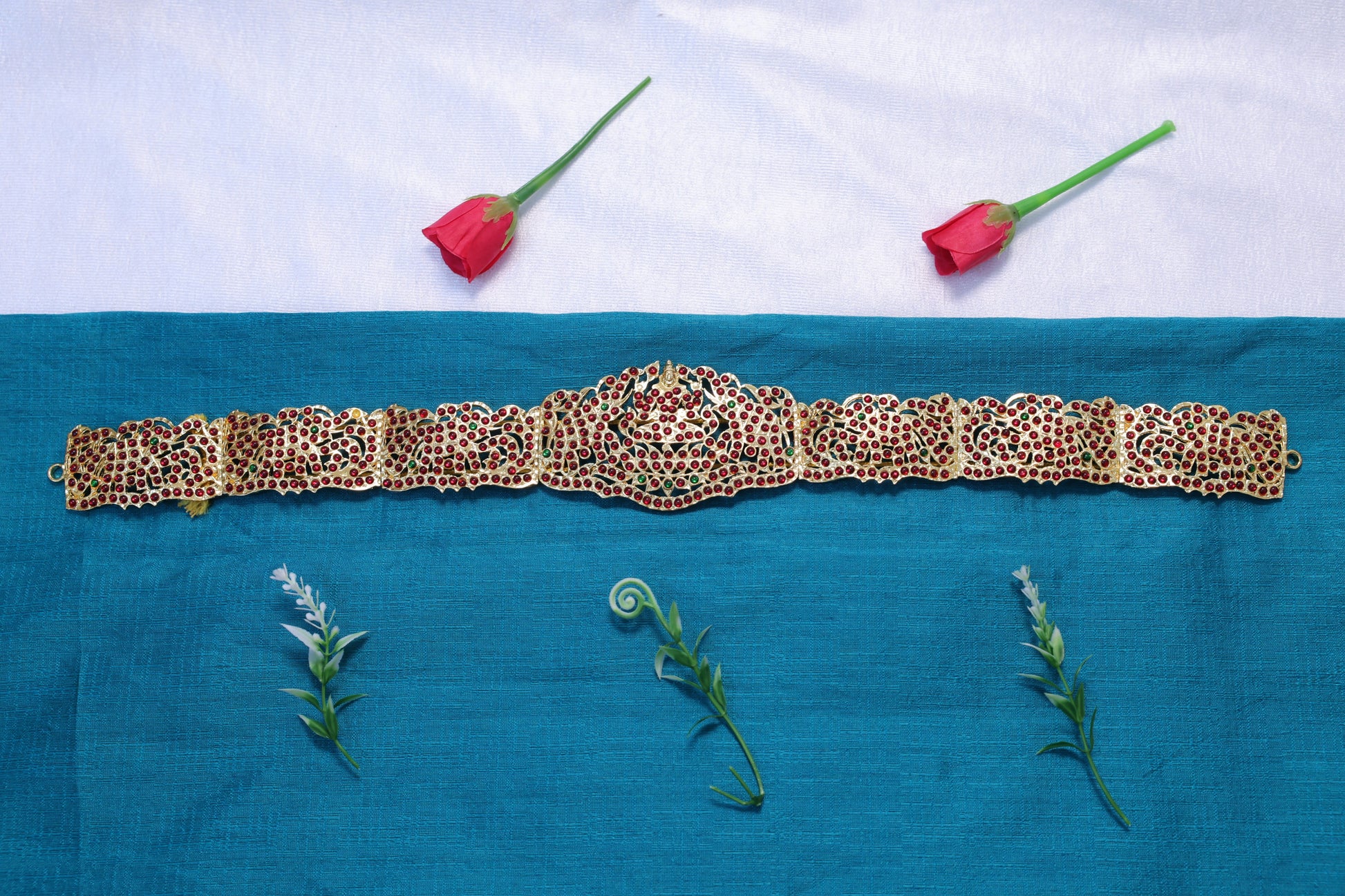 Lakshmi center kempu stone temple jewellery waist belt oddiyanam