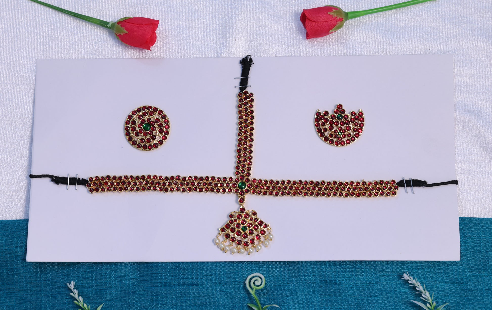 Simple kempu headset for Bharatanatyam dance