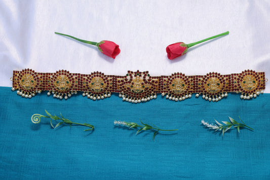 Classical dance oddiyanam kempu stone temple jewellery India